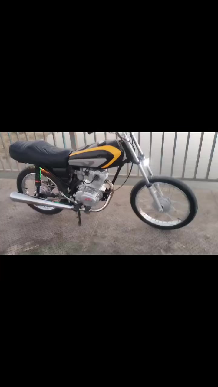 السلام عليكم دراجه للبيع تعمير 25اوراق مكاني سوق الشيوخ اتصال واتساب***********
