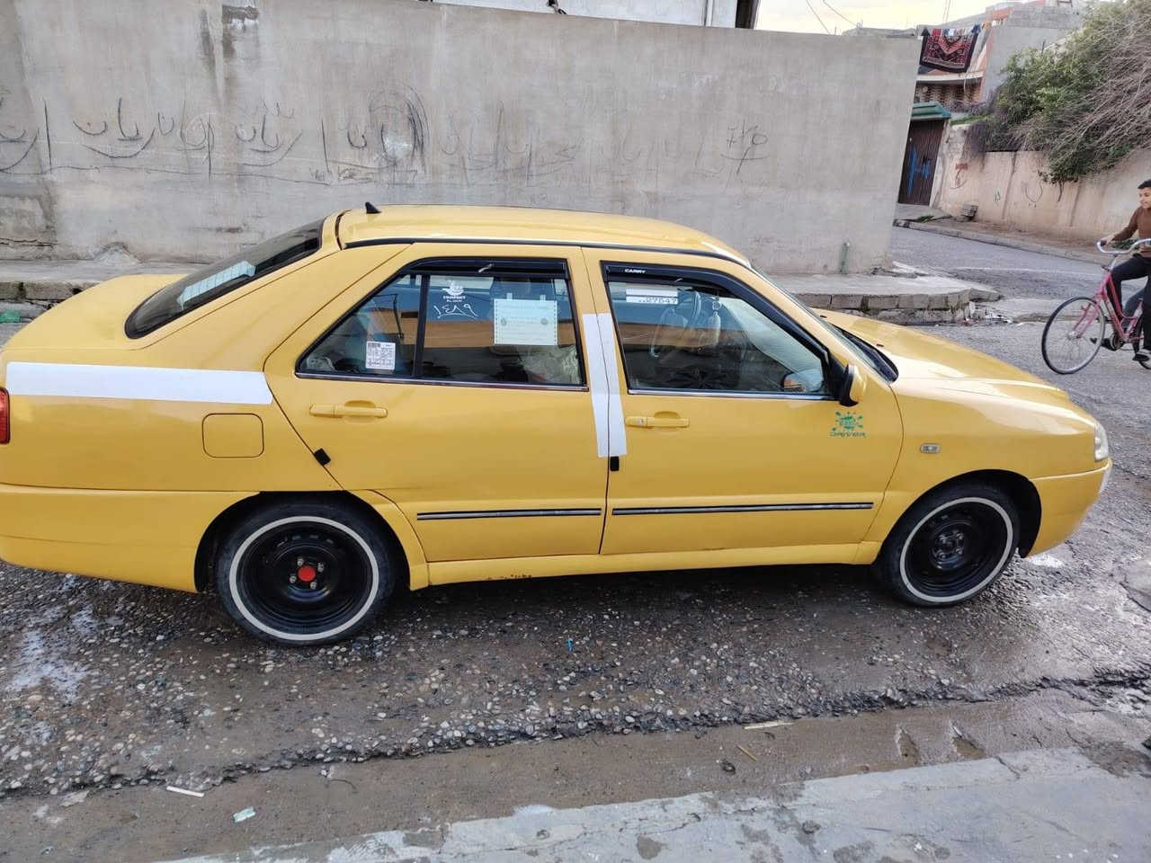 السلام عليكم  ..
شيري كوين 2010 مشروع وطني شرط الوكاله وتحويل من الشرعي  كير محرك يارس توماتيك كير مال كصه محرك شرط تدفه تبريد ثلج قفل مركزي بدون ضرر تلكيطات كابون بانزين بيها....  مكلف ب نشر......رقم صاحبها  السعر..38 بيها مجال للشراي  ***********
