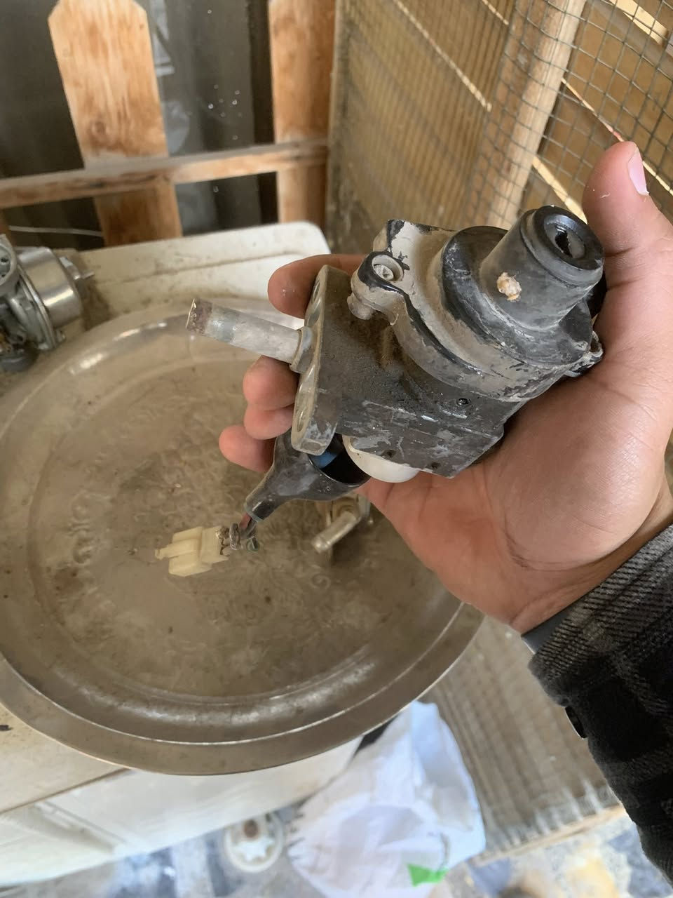 سلام عليكم غراض مال تفصيخ جوزه و قبق كلجات مال ماكس وفاكيوم مال تفصيخ مو تجاري تريد شي طب خاص وراسل *********** هاذه رقمي
