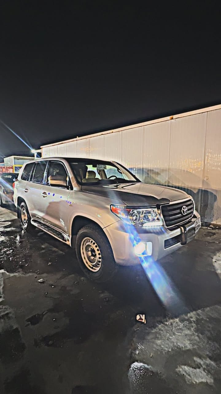 بعد التحية والاحترام ☺️
لاندكروز  2009 قطري اصل 🇶🇦   

كير عادي  فول مواصفات 

السيارة جاهزة من كل نقص     

السعر 275 وبيها مجال بسيط

 مكانها السماوة مركز المدينة 

***********
