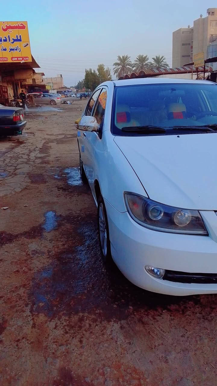 السلام عليكم اليفان 620السياره موديل 2011محرك وكير المكفولات الحدادي حلوة التبريد  المشط جديد الداخل حلو رقم بابل الكهربائية كله تمام والله السيارة حلوه السعر48وبيه مجال رقم الهاتف ***********مكان السيارة بابل مركز
