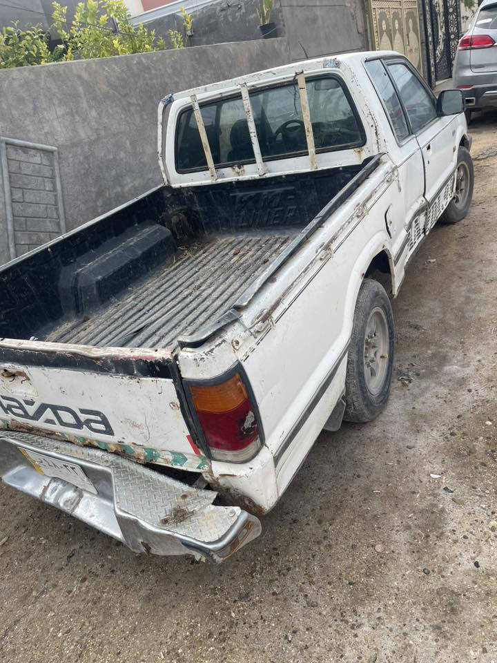 السلام عليكم بيكم ماصدا موديل 93  رقم انبار الماني سنويه بسمي تاخذ تحويل ساقطه صار سنتين تشتغل السياره بس محركً كايم يعني ابيعلك تسقيط السعر 9 اوراق او بيها مجال العنوان محموديه حي العسكري *********** او ***********
