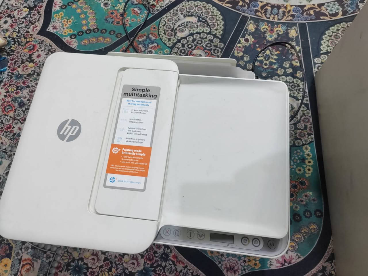 طابعتين واحدة hp تنربط على التليفون wi fi و واحدة كانون
نظافة ١٠٠ بالمية..
الhp سعرها 100
و الكانون  سعرها 300
*********** مكان بغداد باب المعظم
