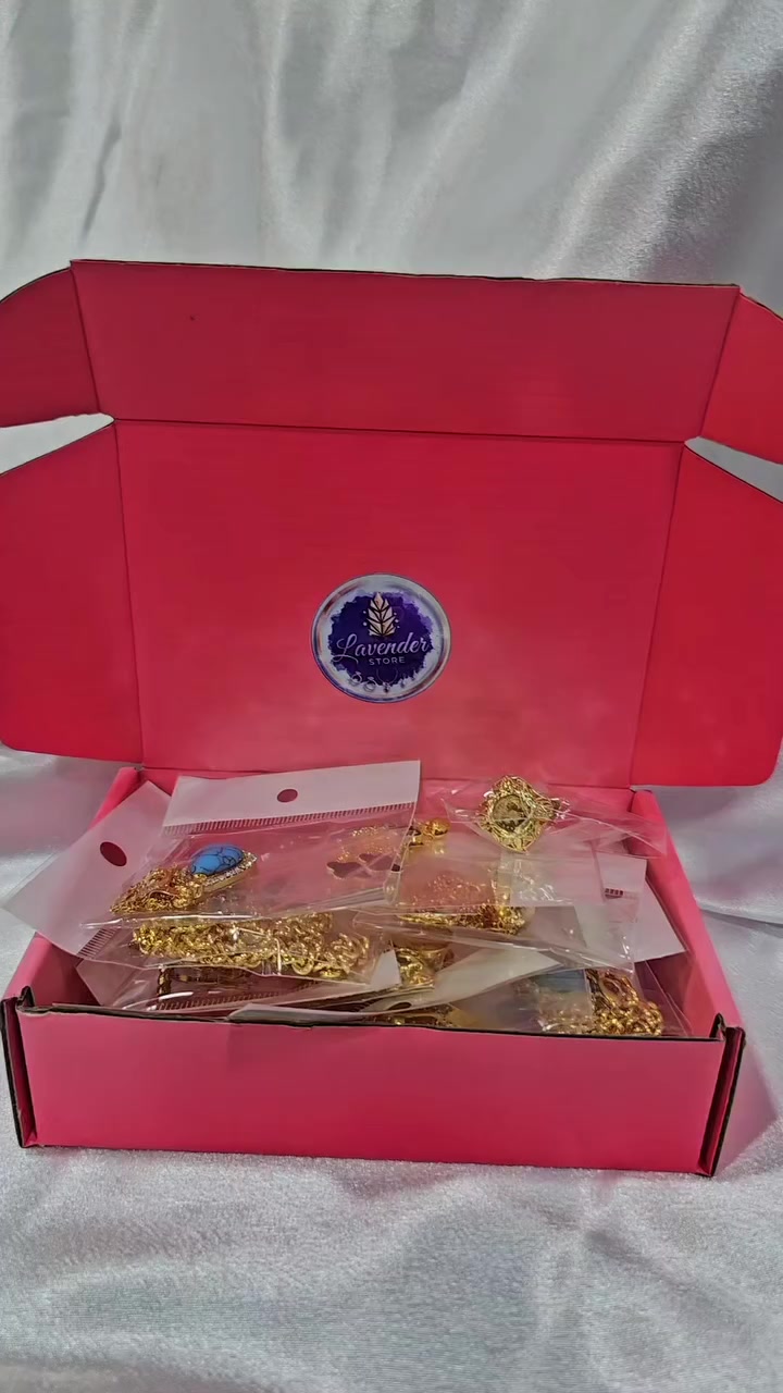 لافندر ستور الإكسسوارات 🪻✨🩵 
متوفر هذا الدزاين الجميل من الإكسسوارات ✨
للطلب او الاستفسار يرجى مراسلة الصفحة 
#متجر #ستور #العراق #سوار #ترند #اكسسوارات #لافندر_ستور #توصيل #سوار #ستانلس_ستيل #جديد #حصري #موديل #انيق #مميز #الشعب_الصيني_ماله_حل😂😂 #بغداد #جميل #سوارات #اساور #جميل


**إذا كنت صاحب هذا الإعلان وتريد حذفه لأي سبب، رجاءا أرسل رسالة إلى الدعم الفني**