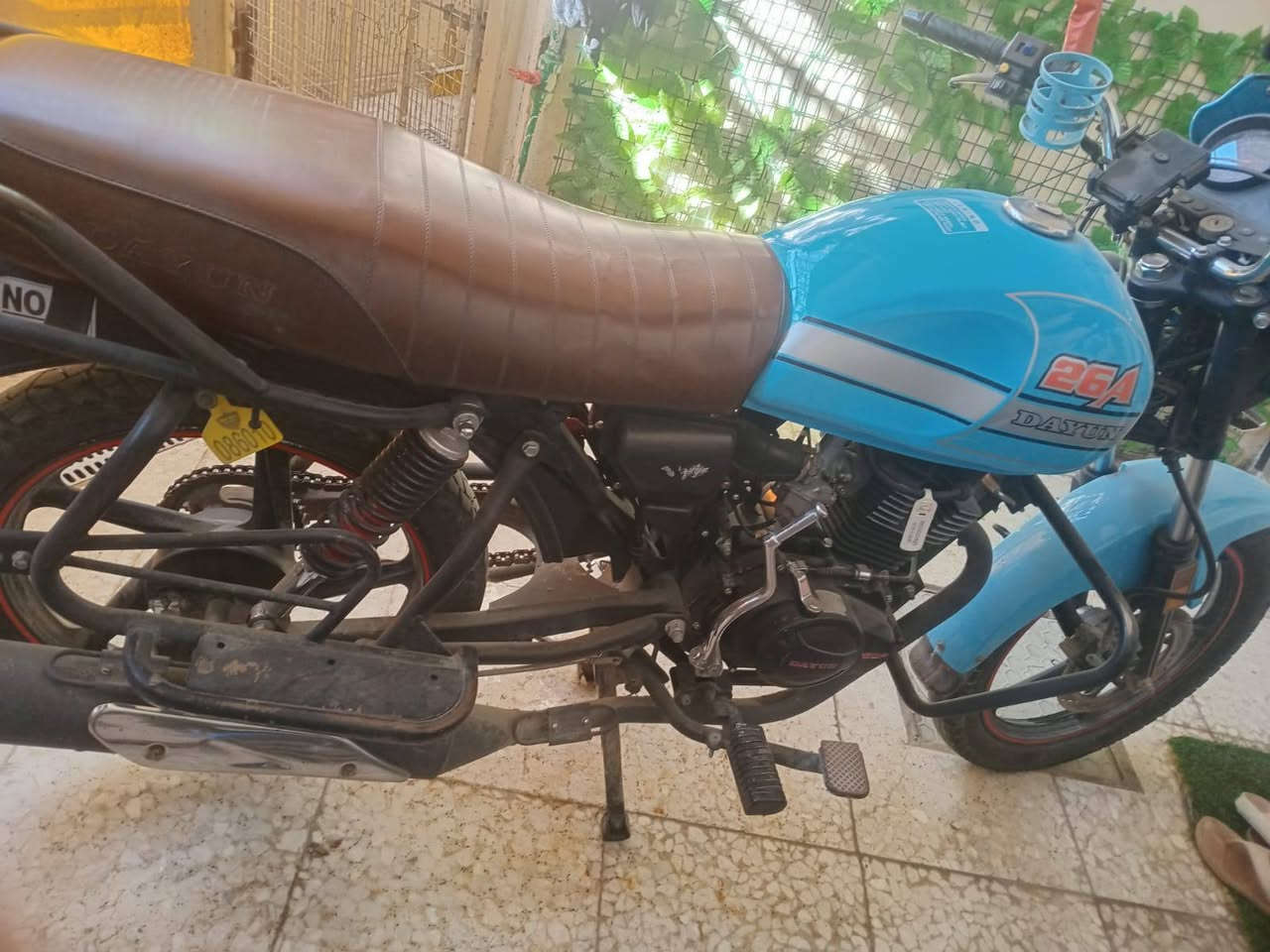 السلام عليكم شباب دراجه بوكسر للبيع 23 رقم وسنويه رقم انجليزي بغداد تحويل ثاني يوم مكان بغداد سكينه بازيخانه الجبهه 2750 بيها مجال قليل للاستفسار اتصل على هذا الرقم ***********
