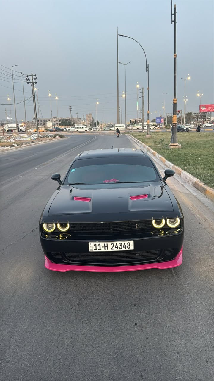 شونهم العزاز
جالنجر ارتي ماكس فول السياره للاخير 

موديل 16 الارتي ماكس معروف مواصفاته ميحتاج اذكرهن

داخل ماروني فول بعد 

مكينه 8 5700 

كير مكينه حداديه كلشي بيه جديد 

عليه دبات ريمونت برمجه حلوه قويه السياره 

مكانه كربلاء سعره 158 

ولحد يقارنه بلمهجوماتً
صور حادث وسونار بلمنشور 

***********
