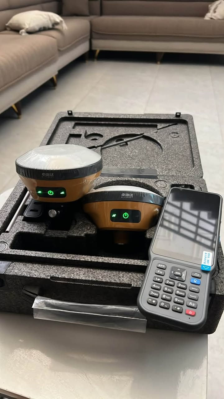 متوفر gps  هاي تاركت v200 بيس و روفر   وراديوا  خارجي  كامل الملحقات  جديد غير مستخدم للبيع 
***********
‭***********‬
