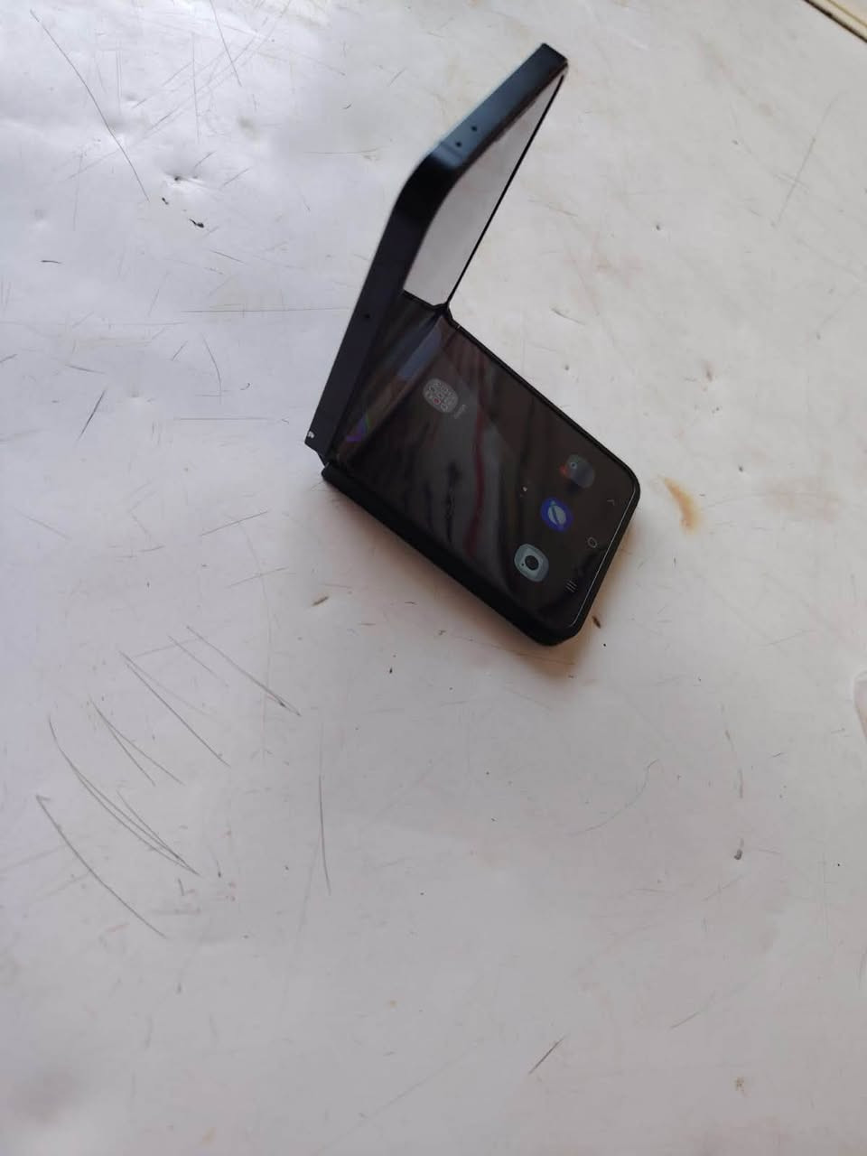 Galaxy  zFlip7 Fe
ذاكرة 256
جهاز نظيف مامفتوح 
شرق اوسط 
السعر ٧٢٥ 
مكاني نجف 
***********
