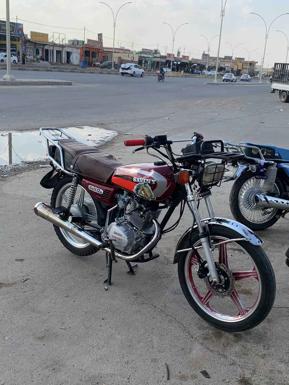 موطور للبيع
سيفان 
موديل 2021
الدراجه كلش نضيفه
كهربائيات كلها شغاله 
سلف نگره شرط
محرك شرط ما مفتوح 
ما ممدوده عليه سبانه
السعر 380وبيها مجال شي قليل 
الي موشراي لا يتعبني
مكاني: صلاح الدين_بيجي 
متواجد واتساب او رقم
***********
