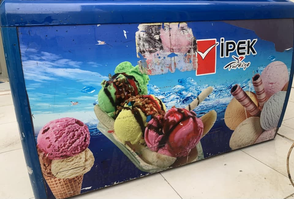 السلام عليكم
هاي مجمّدتين مال موضة للبيع
اللي يحب يتصل هذا الرقم ***********
‏السعر 550
