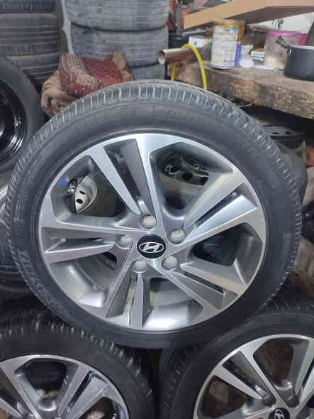 تخم ويل كب كروم كوري الاصلي ابو الختم حجم 17شرط الفحص بلبلنص لاعواج ولاتصليح فول نضافه مال النترا موديل 18يرهم جميع الكوري مع تخم تاير حجم 17.45.225نضافه 70بلميه بيع او مراوس السعر 300قفل مكاني نجف مكتب الرشيد ***********
