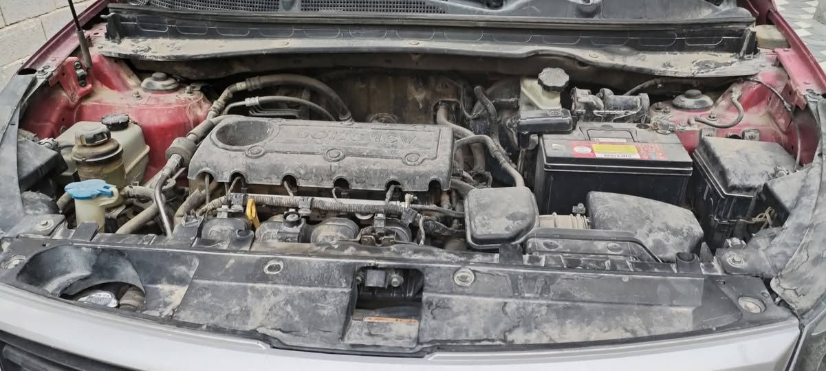 سبورتج موديل ٢٠١٢ محرك ٢٤٠٠ فورويل رقم نجف دولي بأسمي تحويل ثاني يوم مكاني كربلاء الحسينية السيارة بدون حادث بيها جراد وبيها كم قطع صبغ السعر ١٢٥ ورقم موبايل ***********
