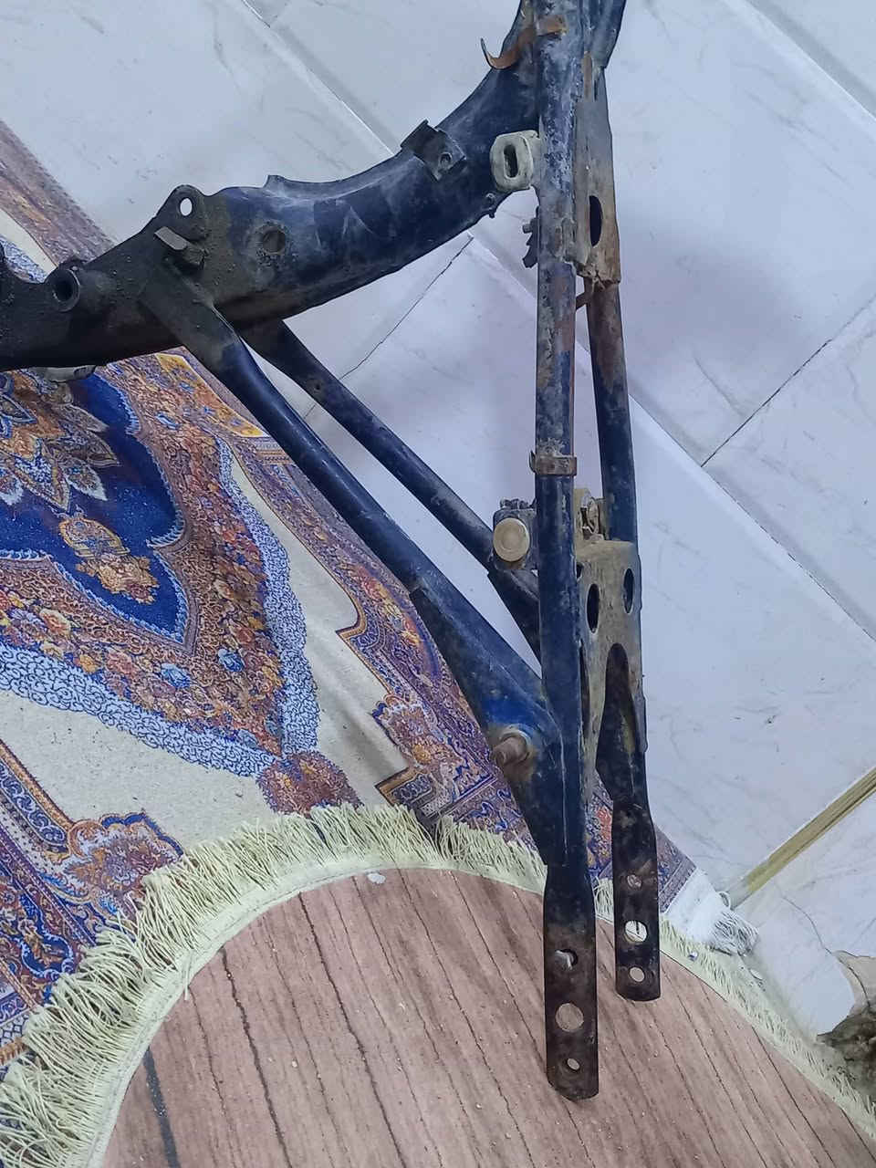 سلام عليكم شاصي للبيع. مكفول مكان ***********
