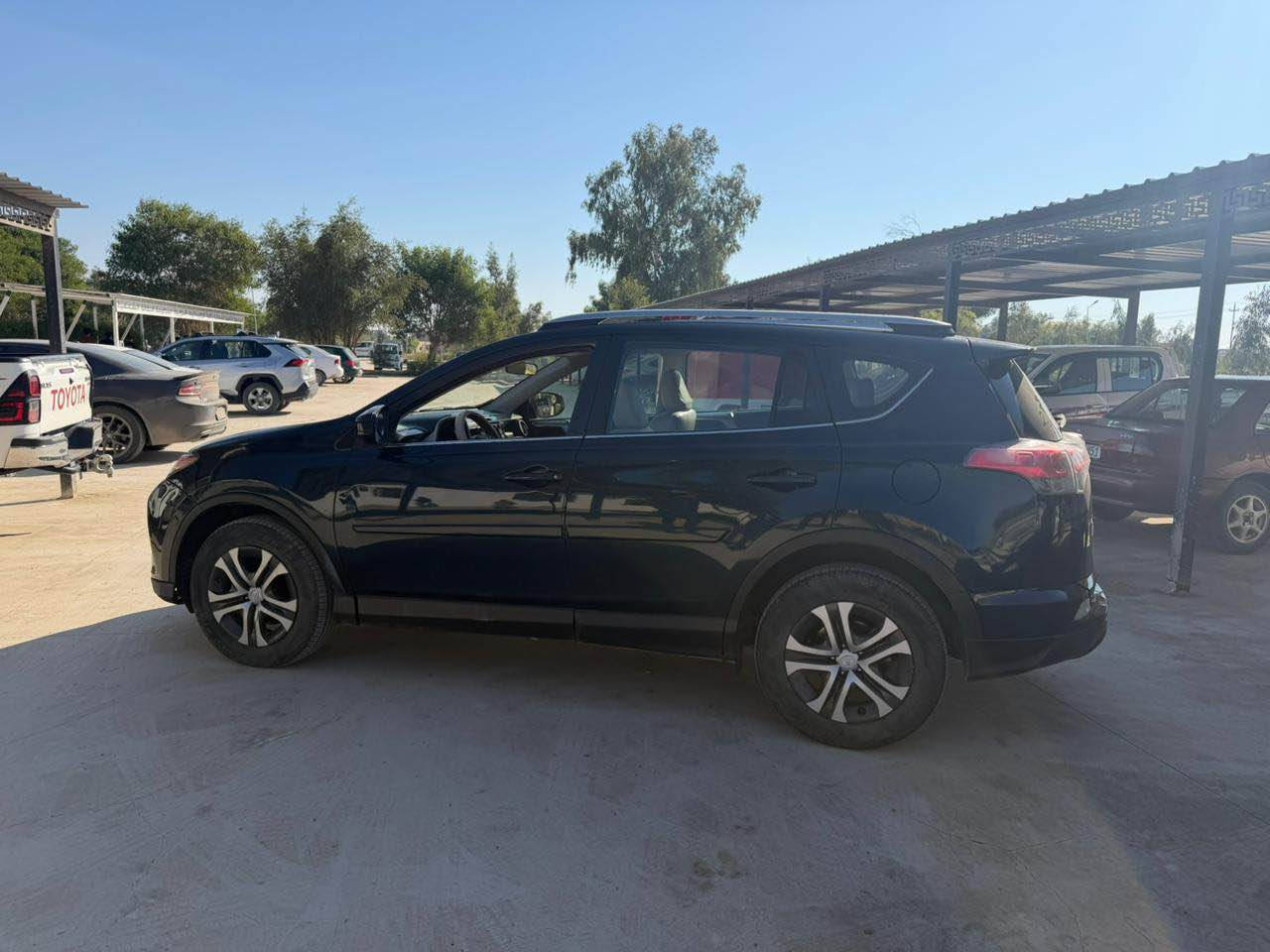 راف فور موديل ٢٠١٧
لون نيلي 
رقم سليمانية 
السعر المطلوب ١٦٢ ورقة وبيها مجال بسيط
*********** كركوك, العراق
