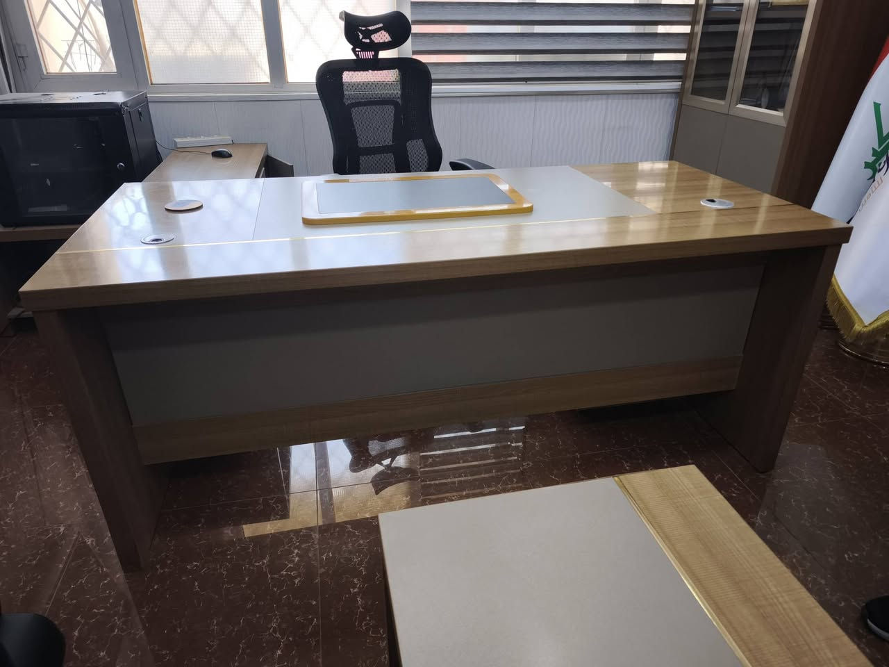 للبيع 
مكتب متكامل اخو جديد 
مكان بغداد 
الاستفسار أكثر 
***********

