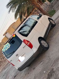 ستاركس • ٢٠١٠ • بابل