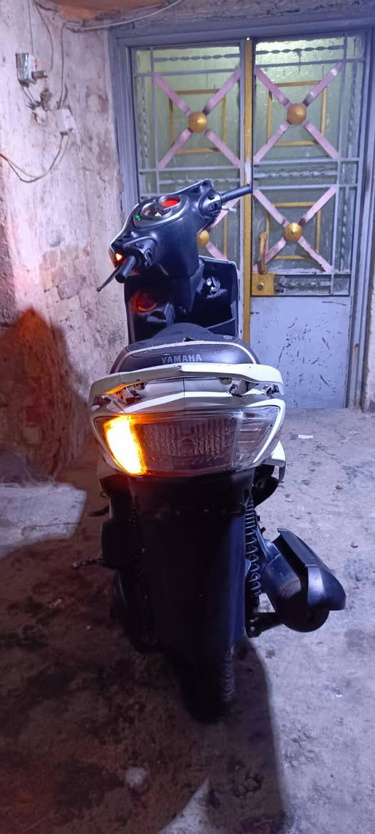 سلام عليكم دراجه سكنس فحل طلاعات للبيع دراجه نكره سلف بكل وقت هندر سلف شغال كهربايئات كلهه شغاله مكينه برغي ممفتوح بيهه سعر دراجه مليون قفل    بغداد شعب؟ الرقم ***********
