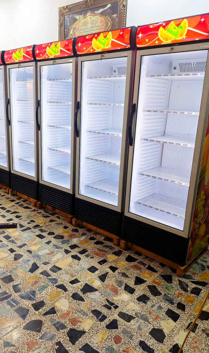 أغراض محل للبيع *********** استعمال قليل
