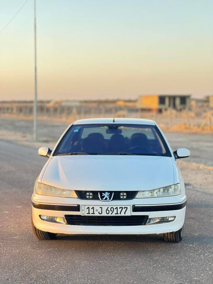 للبيع بيجو فرنسي موديل 2001 رقم جديد بأسمي  السياره كفاله عامه بدون صبغ فقط بيه طخه خفيفه بالجاملغ الخلفي بدون دواخل مسؤل على كلامي السياره مال جناي محرك 2000 جديد كير جديد مكاني حله ورديه خارج سعر السياره 62 السياره جاهزه اي استفسار *********** بالخدمه
