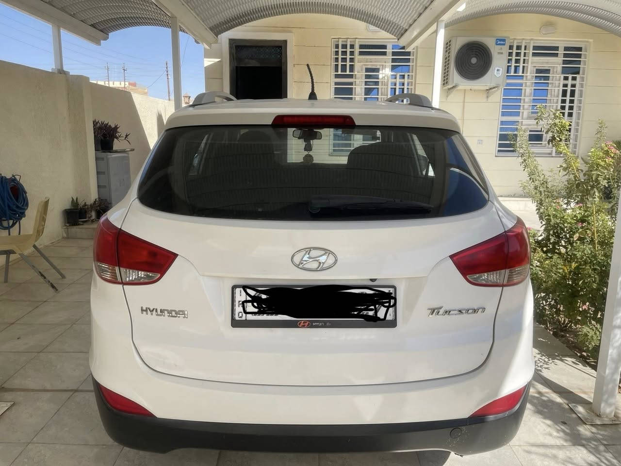 سلام عليكم
للبيع
توسان خليجي موديل2013 مواصفات معروفة
محرك 2000cc
رقم بغداد الدولي الجديد، هزة وفحص كله جديد 
تبريد ثلج🥶
سنوية بأسمي شرط التحويل 
مواصفات:
كامره خلفية
تحكم سترين
 اشاير مري 
(السياره نضيفة مثل ما موضوح بالصور،، (بدون حادث بدون تعديل حار بدون دواخل بدون ايرباكات)
السعر ( 155)و بيها مجال بسيط
العنوان صلاح الدين/ قضاء الدور
للتواصل ***********
