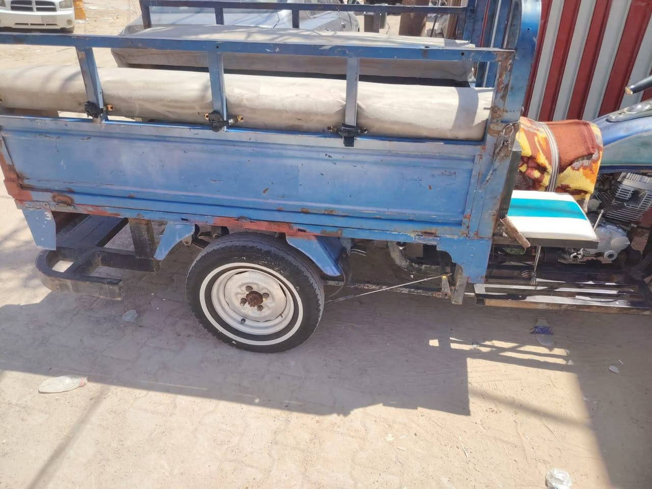 للبيع ستوته شاصيه مال دايون شاصيه مال دايون  رقم اسود وسنويه  ***********
