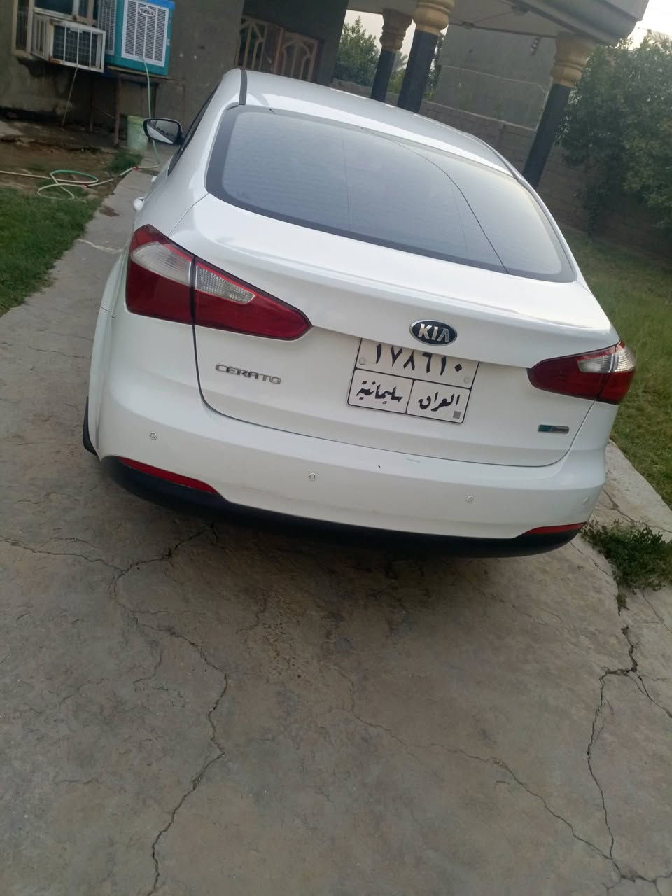 سلام عليكم كيا سيراتو موديل 13 شمالي رقم سليمانيه سنويه نافذه ب2024السياره بيه فقط قبق الجنطه مصبوغ لا دواخل ولا اي مكان ثاني فقط قبق الجنطه مصبوغ مواصفات عاديه السياره جاهزه كير ومكينه وحداديه تبريد تخم تاير السعر 116وبيه مجال للاستفسار الاتصال على الرقم ***********
