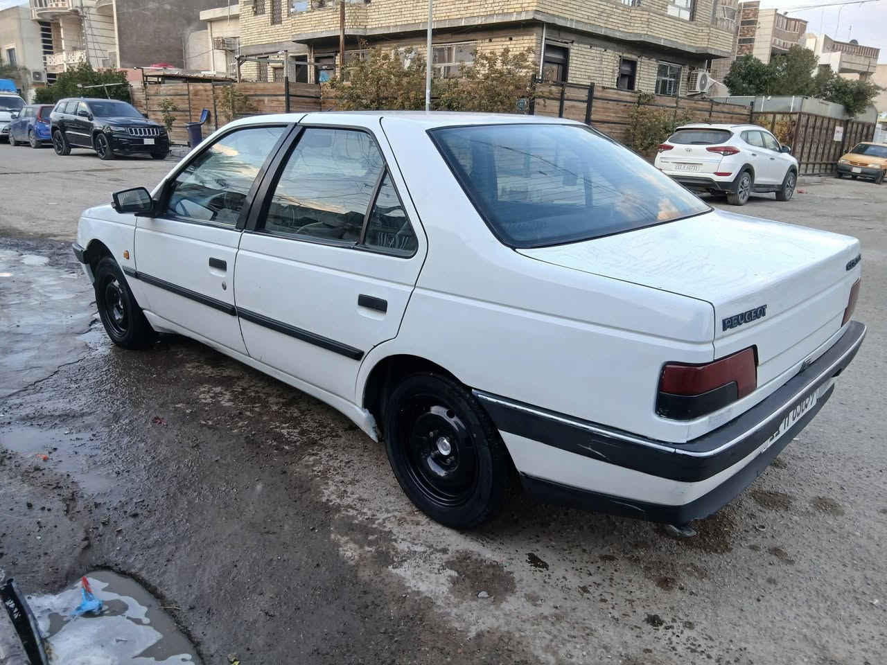 سلام عليكم بيجو GLX موديل ٩ محور كورله كامله سياره خير من الله سعر ٣٨ مكاني حي اور ***********
