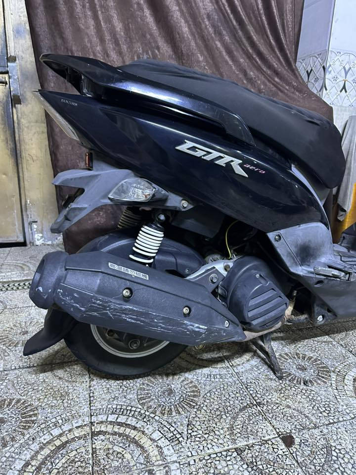 GTR.              دراجه مال رمبه مرتبه وبلاديه ما ناقصهه مبرغي بـ950الف دينار بيه مجال حك الجيه 
 مكاني بغداد 
هـ***********
