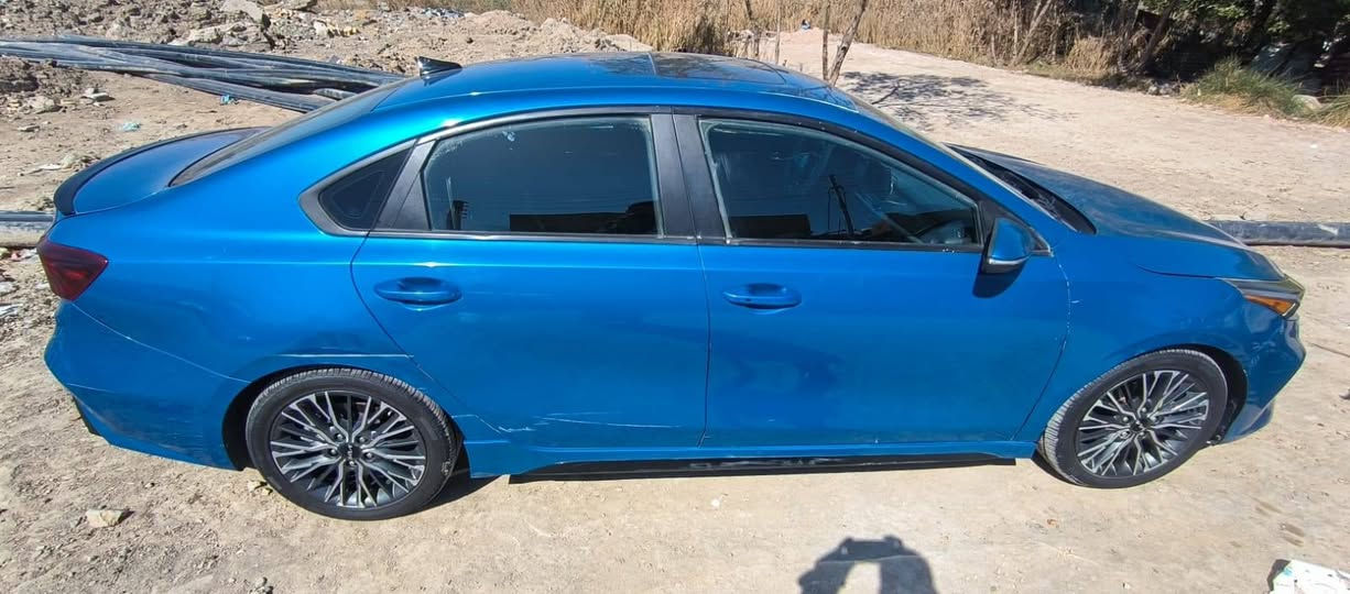 سلام عليكم 
اي نعم ، كيا فورتي موديل 2022، جي تي لاين ، ذي قار ،، باسمي ، وكيره محور AT

تحويل ثاني يوم
ضرر 
تبديل بنيد وجاملغات اماميه 
وبيه حرق داخلي فقط صبغ شواصي 
السعر 125وبيه مجال
مكان ذي قار سوق شيوخ 
*********** سوق الشيوخ, ذي قار
