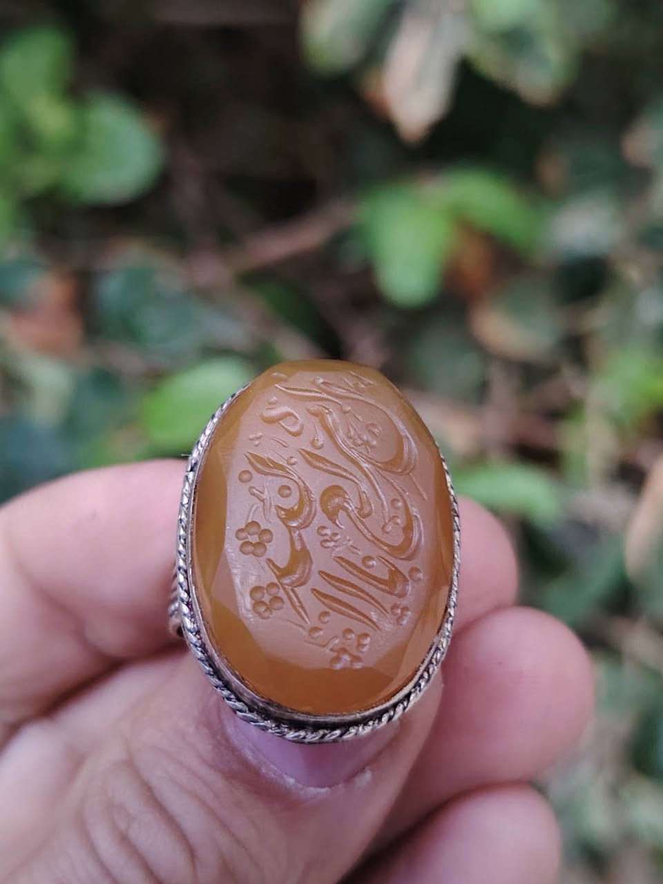 مخطوط (أن الله بالغ أمره)


**إذا كنت صاحب هذا الإعلان وتريد حذفه لأي سبب، رجاءا أرسل رسالة إلى الدعم الفني**