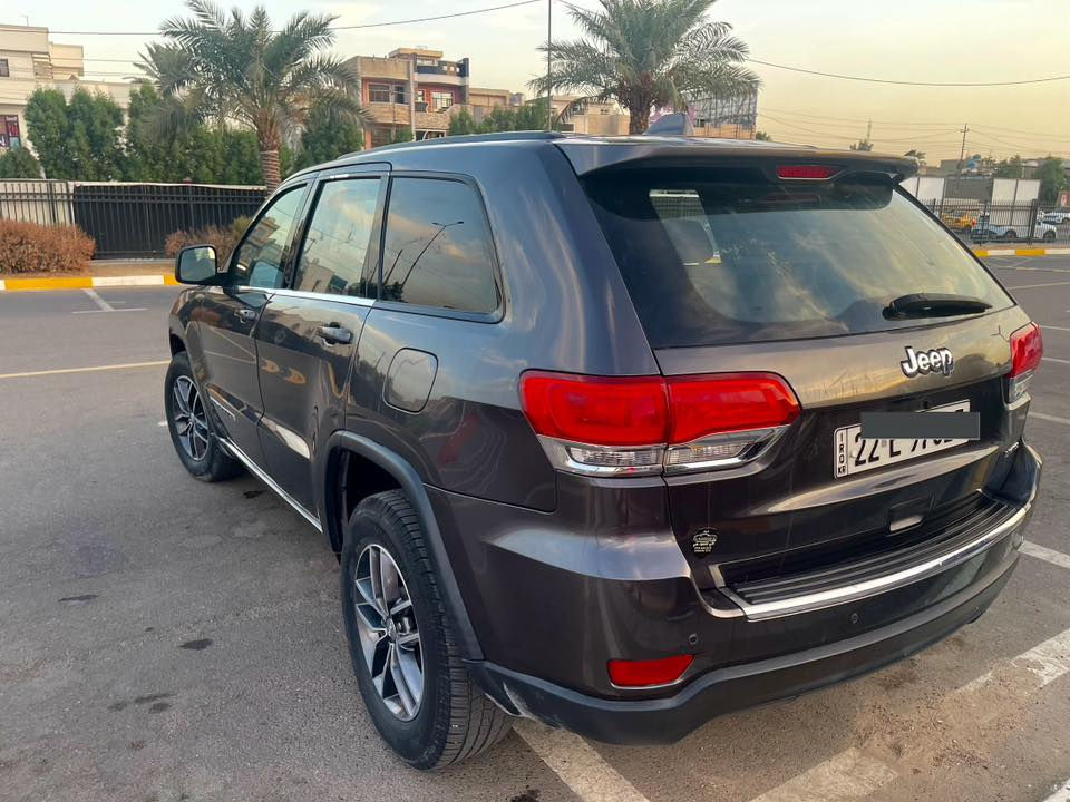 للبيع فقط بدون مراوس…
بسعر مناسب جدااا

Jeep 2021 limited
فور ويل 4*4
ماشية 45 الف ميل
رقم اربيل الجديد تحويل ثاني يوم
السيارة بدون ضربة 
حادثها سرقة ٧ قطع وكل القطع راجعة نفس اللون عدا البنيد
مواصفات:
-داخل جلد اسود
-شاشة كبيرة كار بلي
-تدفئة ستيرن وكشنات
-رادار جانبي
-حساسات خلفية
-رادار خلفي
-جنطة كهرباء
-لايت امامي زنون
-فتحة سقف
-فور ويل 4*4
-تخم تايرات جديد

السعر:200 ورقة

واتساب او اتصال: ***********
