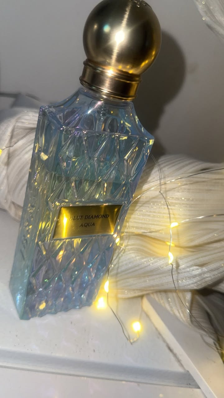 عطر BLUE DIAMOND  AQUA ابراهيم القرشي للبيع لان عطره جدا قوي اشتريته ب85من  الوكاله الأصلي عطره جدا فواح وقوي للبيع ب60الف


**إذا كنت صاحب هذا الإعلان وتريد حذفه لأي سبب، رجاءا أرسل رسالة إلى الدعم الفني**