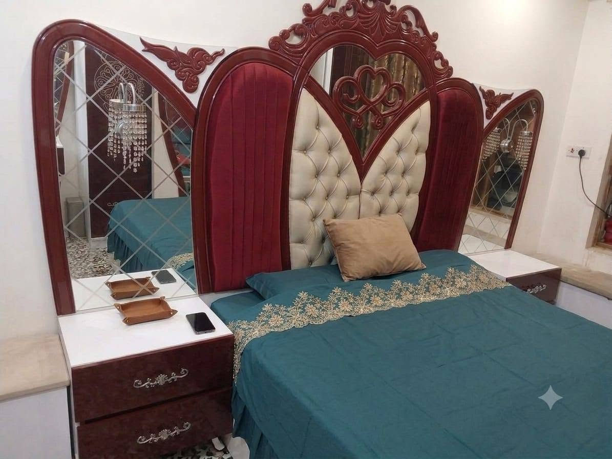 غرفة نوم للبيع جاهزه من كلشي مابيها اي اضرار نضيفه جدآ  بعدها جديده حته الانارة شغاله اخذتها بمليونين رايدها ب٨٠٠ الف مع دوشك طبي درجه اولى سعره ٢٠٠الف 
مكانها مدينة الصدر هاتف ***********
