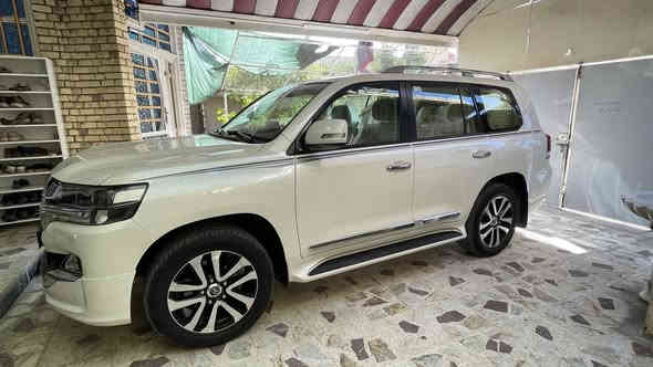 لاندكروزر GX.R ٢٠١٩
٦ سلندر
عداد المسافة ٦٦ الف km بدون تنزيل وهاي الشغلات    
وكالة ساز اصل 
صندوق كهرباء 
كشنات كهرباء ٣ دگم
حساسات أمامي خلفي
شاشات خلفية 
وباقي المواصفات المعروفه
رقم بغداد بإسمي 
السيارة جديدة بكل معنى الكلمة وكفالة عامه من كلشي 
كل شي بيها ع وضع الشركة 
السعر ٥٨٠
مكاني محافظة ميسان 
***********
