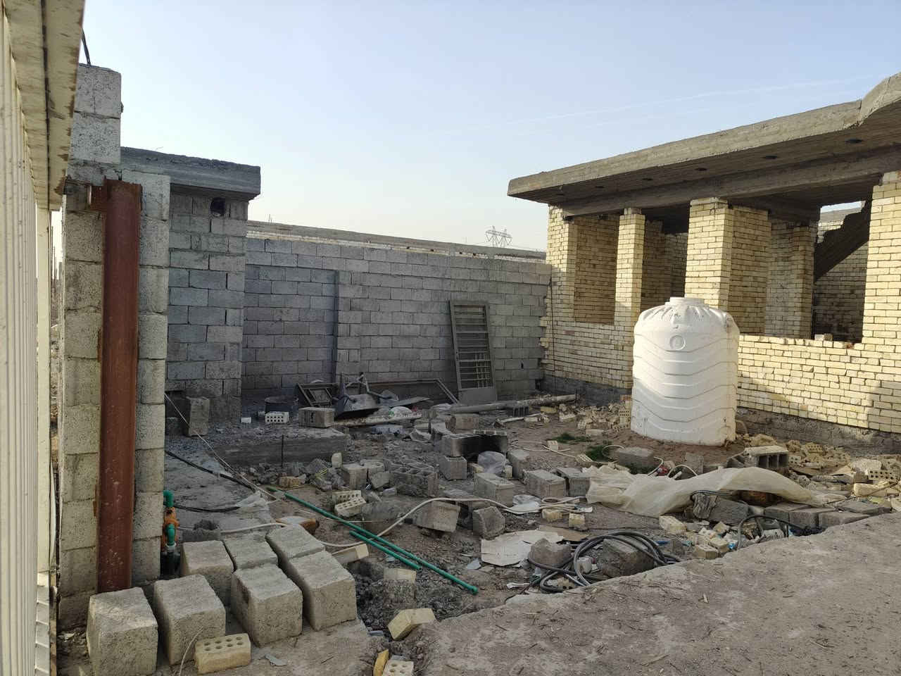 السلام عليكم هيكل للبيع الارض 215 متر البناء 120 عرض الارض 11ونص متر  بمجمع السرايا قرب مجمع العرين مكانه اول فرع بالمنطقه  سند 25  السعر 55
للاستفسار *********** 
السلام عليكم هيكل للبيع الارض 215 متر البناء 120 عرض الارض 11ونص متر  بمجمع السرايا قرب مجمع العرين مكانه اول فرع بالمنطقه  سند 25  السعر 55
