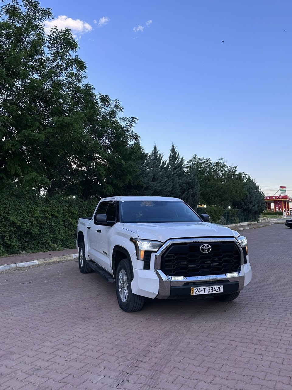 تويوتا تندرا 2022لون ابيض 4x4
سعر 325$ بي مجال
محرك 6 سلندر توين توربو
كتاب جام تضليل ويا 80بل 100
المواصفات 
ماشي 30 الف
بصمه 
تشغيل عن بعد 
‏ويل كب 
لايتات زينو و بك لايت زينو 
رادار امامي 
تحديد مسار 
شاحن وايرليس 
هندبريك بصمه 
لايت LED 
حاجب LED
اشاره لكزز 
رادار خلفي 
حساس خلفي
سياره بس بوند صبغ بدون دواخل
سياره مرقم جاهز تحويل وكاله شرط 
سياره بيها كتاب تضليل 80بل 100 رسمي من دايرة مرور
سعر 325$بي مجال
تلفون ***********كورك
تلفون ***********زين وتساب
