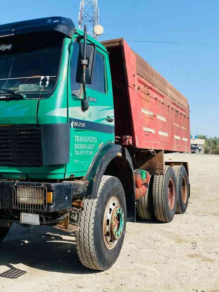 سلام عليكم سياره للبيع مكينه 35 كير ميه كير ومكينه جدد مجموعة جيف رقم نجف مديل 80 تبريد ثلج سنويه ب 27 تصقط  بسمنه سياره جهازه للعمل ***********
