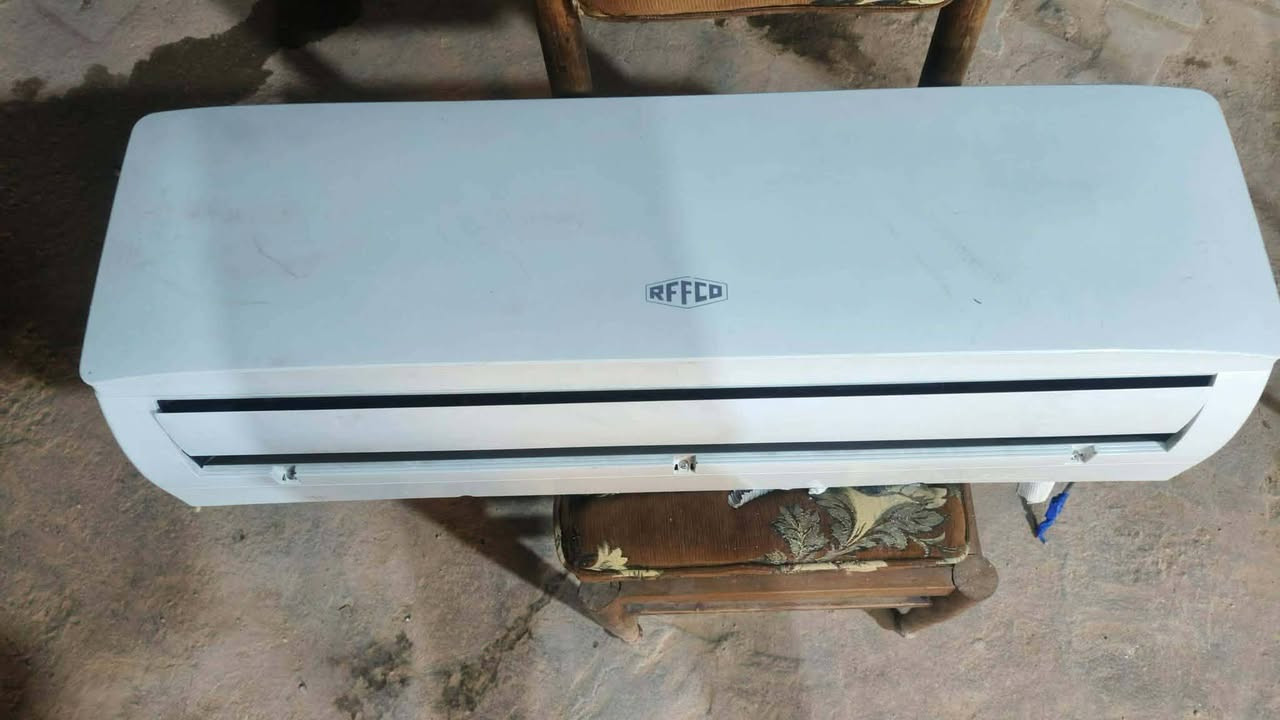 قطع داخليه البيع طنين ب125طن ونص115 مع ريمون شغال شرط فحص مكانهم حي السلام


**إذا كنت صاحب هذا الإعلان وتريد حذفه لأي سبب، رجاءا أرسل رسالة إلى الدعم الفني**