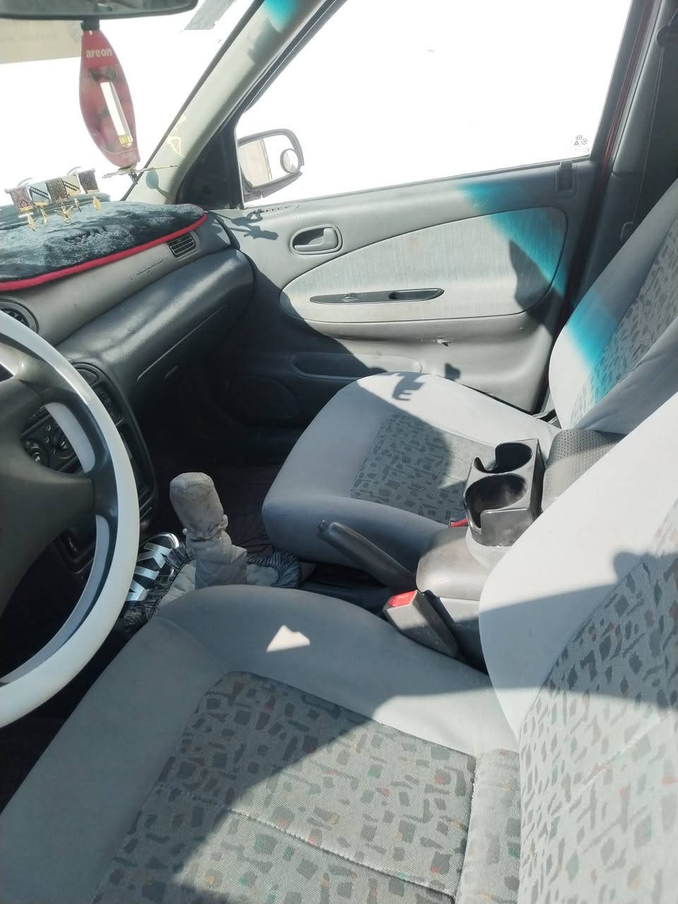 سلام عليكم لبيع مديل ٩٦ بسمي تبريد شغال رقم بغداد سياره جازه عنوان لصويره مكفوله هكله شغال سعر ٥٠ وبيه مجال ***********
