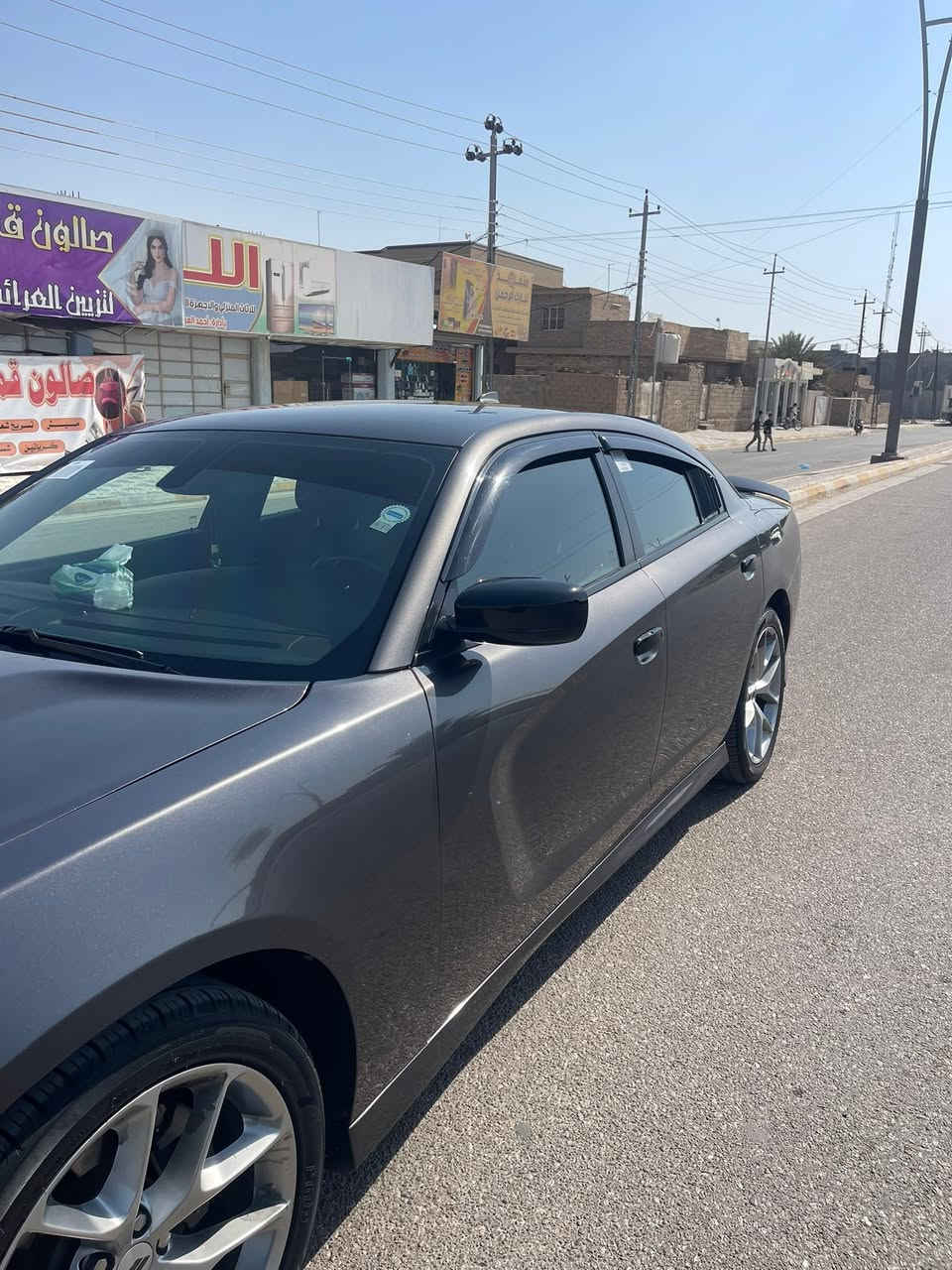 سلام عليكم جارجر 2022 فئت جيتي
لون نفطي 

ماشيه 68 ميل

المواصفات 

شاشه كبيره 

تشغيل عن بعد 

محدد سرعه

كشنات كهربائيه 

ستيرن تدفئه

حساسات خلفيه 

كامره دواره

بصمه 

ابواب بصمه 

مكينه 3.6

ويل حجم 20 

تبريد قطعتين 

تبريد خلفي 

كشن حظن

تحكمات استيرن 

بعد بيها مواصفات معروفه 

مكان سياره الانبار الفلوجه تحويل ثاني يوم 

بيها فقط البنيد والسونار مرفق مع الصور 

سعر 220وبيها مجال بسيط اتصال ***********
