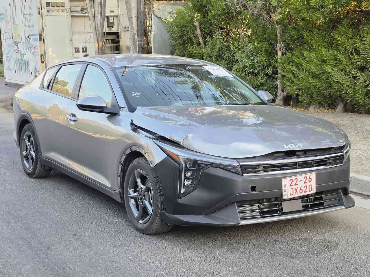 كيا K4 للبيع دخول جديد
موديل 2025 
 لون رصاصي فاتح
 راديترات شركة جميع الايرباكات سليمة 
حادثها بنيد فقط موضح بالصور بدون دواخل
ماشيه 21 ميل
رقم (كاتي) تترقم فقط على الاقليم

المواصفات
محرك 2000 دوش 
بصمة
تشغيل عن بعد
ترحيب
شاشة دجتل متصل
دخول ذكي
 لد امامي خلفي
تبريد منفصل مناخين
كامرة دوارة
بصمة صندوك
سايد بريك كهرباء
لايت 3 عدسات
رادار خلفي
رادار جانبي
تحديد مسار
قيادة ذاتية
توقف ذاتي 
كروس سرعة
وضعيات قياده سبورت ونورمال وسمارت

بغداد / الصليخ
***********

