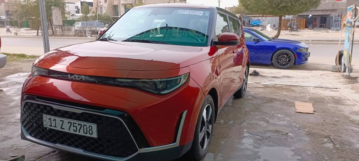 السلام عليكم 
للبيع كيا صول 2023 ماشية 13000 ميل فقط 
حادثها جاملغ الايمن وحافة الباب الصدر   والبنيد وطخطخات لجانب الايسر  مصبوغ...
رقم بغداد باسمي 
مكينة 2000 دوش...مواصفات فوووول عدا البصمة وكشن مو كهرباء رادار وتحكمات ولايت led وبكلايت led وبعد بيها هواية..مكاني بغداد الرصافة 
ب137.. ورقم.‏‏‪***********‬‏
