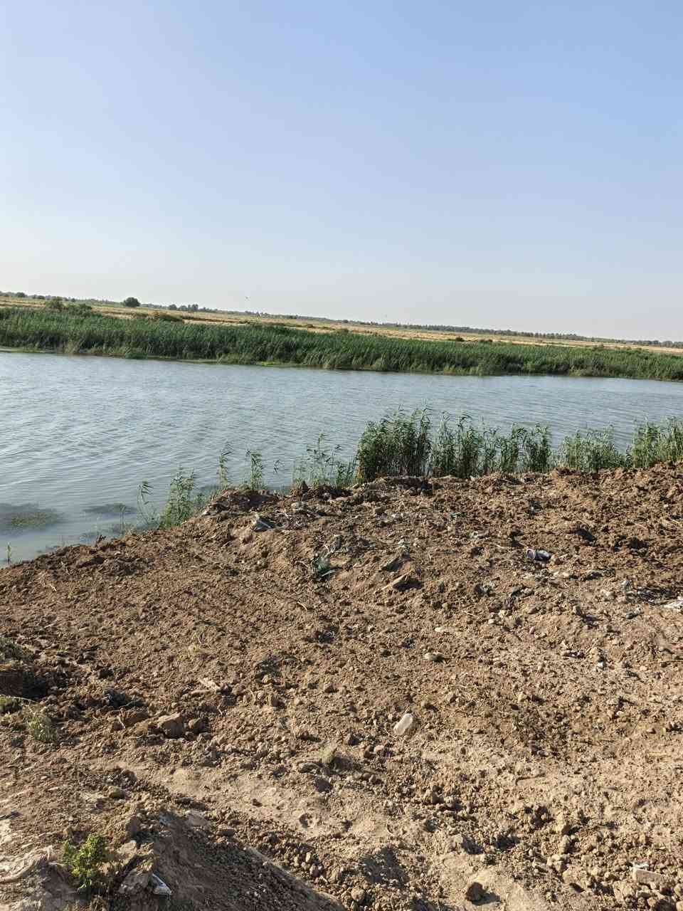 دونم طابو زراعي سند ٢٥شاطيه وسط العزيزيه الدير تبعد عن شارع بغداد كوت ٤كيلو التواصل ***********    ***********
