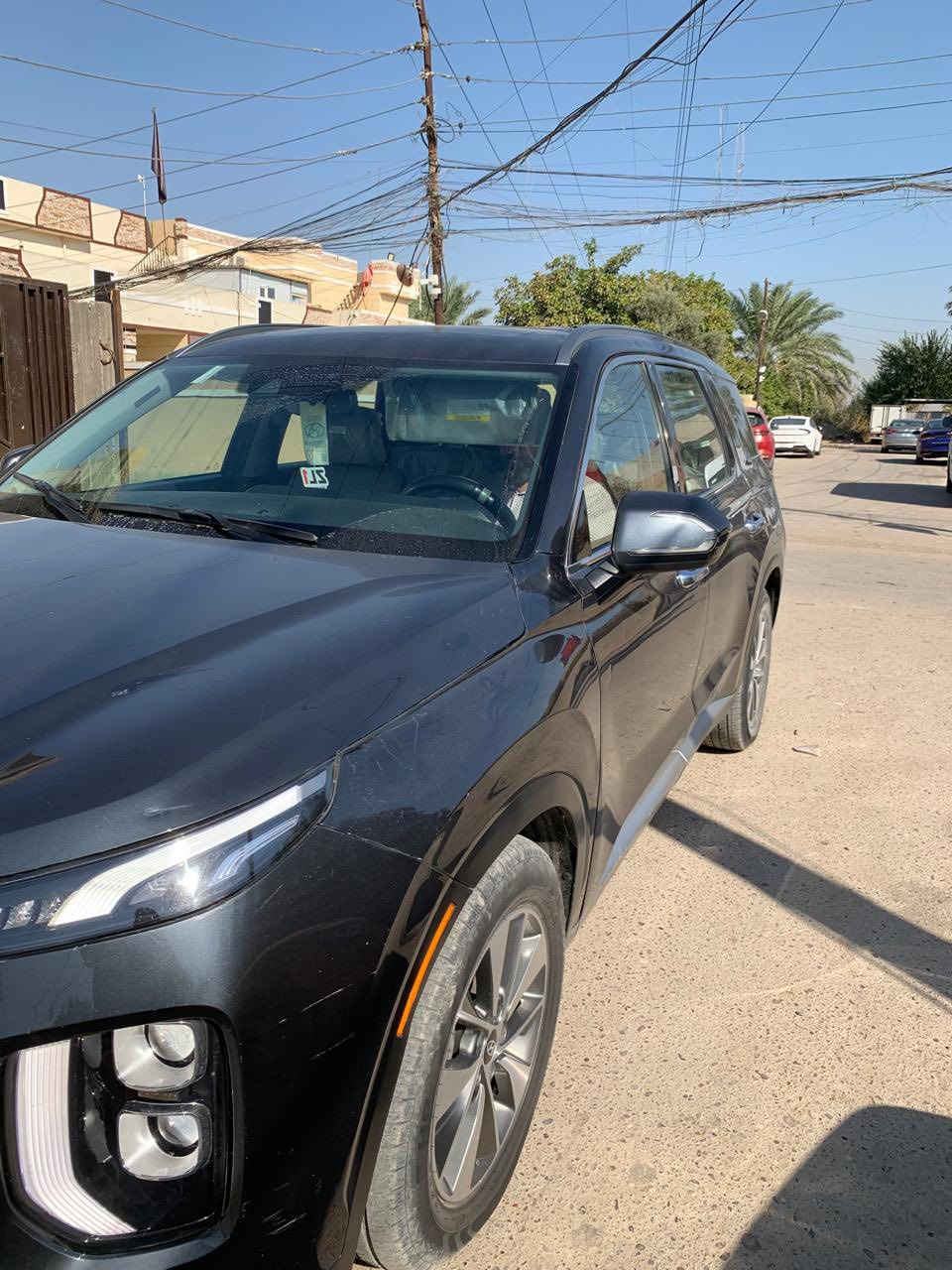 هونداي باليسايد ٢٠٢٠
السعر ( 220) ورقة وبيهة مجال 
المواصفات : 
- محرك 3.8 لتر 6 سلندر 
- جير اتوماتيك ازرار 
-  نظام eco و sport و smart و normal 
- رادار امامي وجانبي 
- نظام محافظة على المسار
- نقاط عمياء
- تشغيل بصمة
- دخول ذكي
- مثبت سرعة
- فتحة سقف امامي 
- مقاعد منفصلة vip( سياحي )
- تحكم دركسون
- شاشة لمس (تدعم اندرويد اوتو وآبل كاربلاي)
- اضاءة ترحيب في مقابض الابواب 
- مساعدة تفادي التصادم الأمامي 
- اشارات بالمرآة
                                                          Auto hold -
- انوار زينون
- كاميرا خلفية دوارة 
- مصابيح ضباب خلفية
- منافذ شحن يو إس بي للصف الثاني
- انوار ليد
- كشافات ضباب
- حساسات امامية وخلفية
- فرامل مانع للانزلاق
- حساس كفرات
- وارد امريكي حادث جاملغ وبنيد مبدلات نفس اللون ماشية 60 الف كيلومتر
-الرقم ***********
-الرقم٢ -***********
