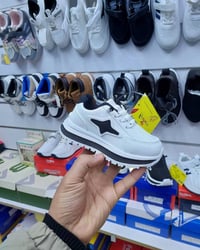 ترانشوز أطفال • مقاسات ٢٥-٣١ • كوت حي الزهراء