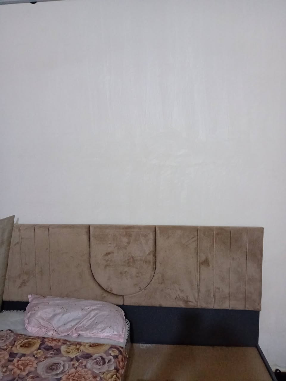 غرفه نوم تركي نضافه١٠٠/١٠٠ سعره ٤٠٠ الف عنواني الدوره الهواشه ***********
