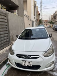 مكلف بالنشر للبيع اكسنت خليجي موديل 2013 ضرار باب وجاملخ المامي  الباب...