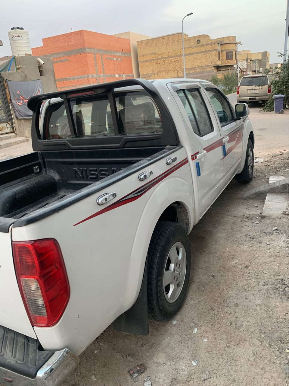 للبيع: نيسان نيڤارا 2014
 •  نوع الگير: أوتوماتيك
 •  نوع المحرك:بنزين
•رقم ميسان مكان السيارة البصرة 
•المحرك مفتوح والشغل مضبوط 100%
لا تنقيص لا تبخير 
السعر:125 قابل للتفاوض 
التواصل على الرقم *********** الزبير, البصرة
