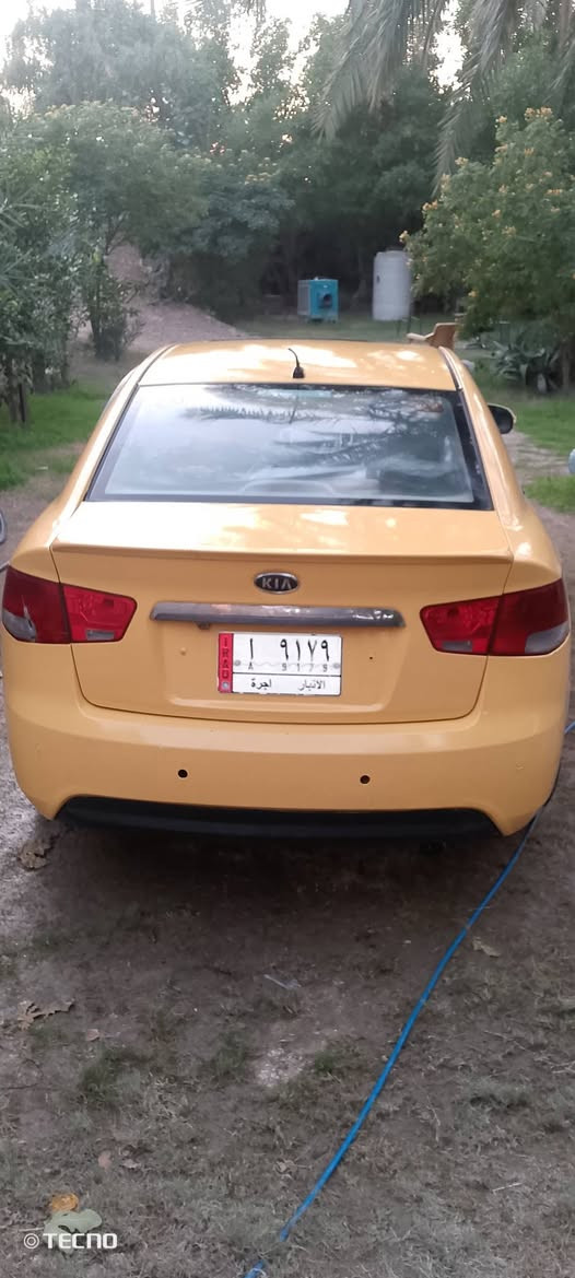 السلام عليكم 
سيراتو 9 خليجي السونار مرفق 
المكان بغداد الأمين الثانيه السعر 75
 للاستفسار ***********
