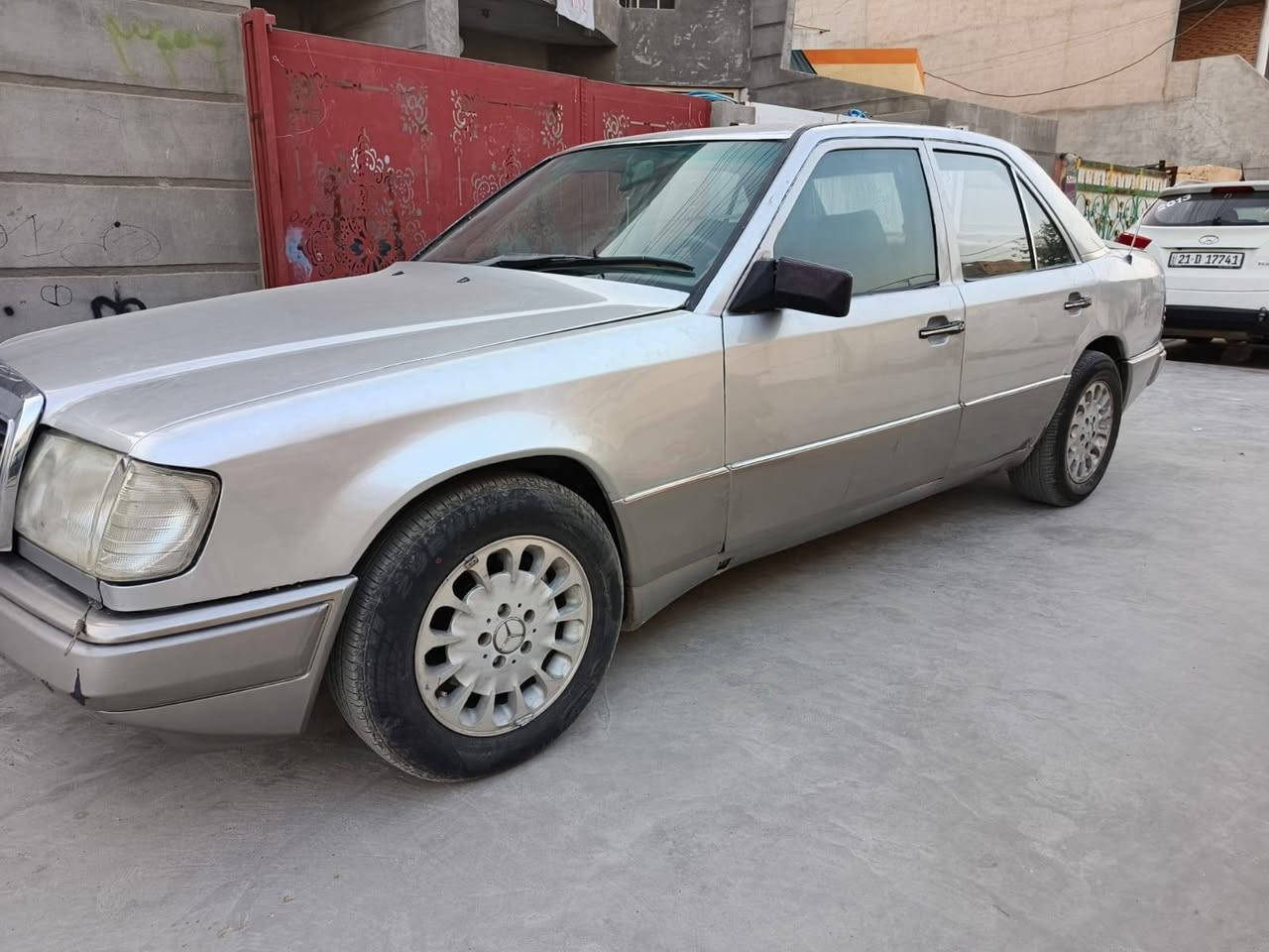 سلام عليكم للبيع مرسدس. دب رقم اربيل موديل 92 محرك بطه 3000 vvt قواعد دبل بلاديات تبريد ويه سويج شرط تحويل وغرامه بدون خياسات كهربائيات كله شغال تخم تاير جديد حداديات جديد  سياره بدون نواقص مصبوغ جماليه فقط
سعر 42 
عنوان كلار لتواصل ***********
سلام عليكم للبيع مرسدس. دب رقم اربيل موديل 92 محرك بطه 3000 vvt قواعد دبل بلاديات تبريد ويه سويج شرط تحويل وغرامه بدون خياسات كهربائيات كله شغال تخم تاير جديد حداديات جديد  سياره بدون نواقص مصبوغ جماليه فقط

